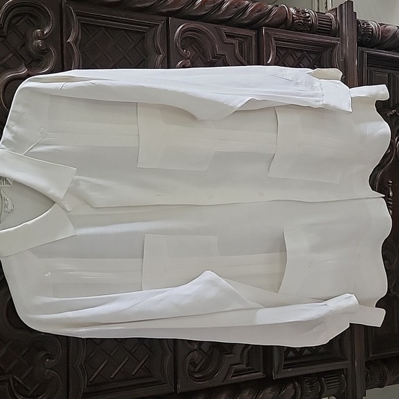 JMP Other - Guyabera long sleeve linen shirt
